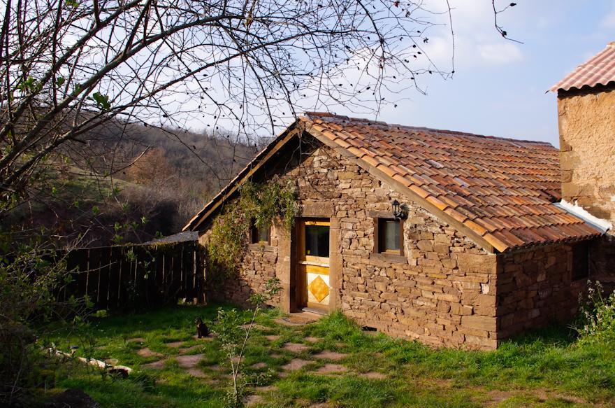 Gite Des Monts Saint-Izaire Esterno foto