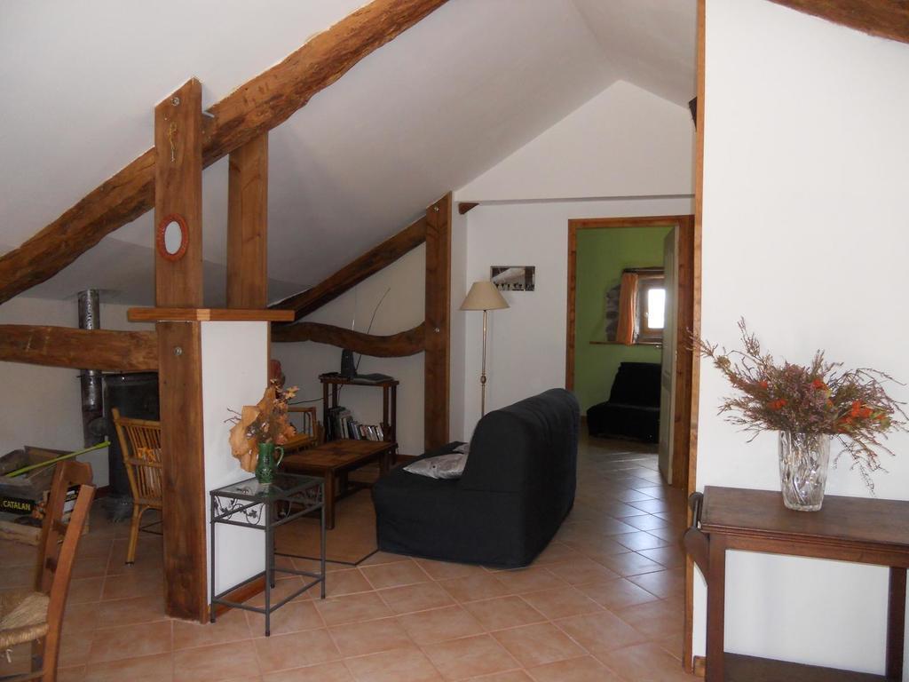 Gite Des Monts Saint-Izaire Camera foto